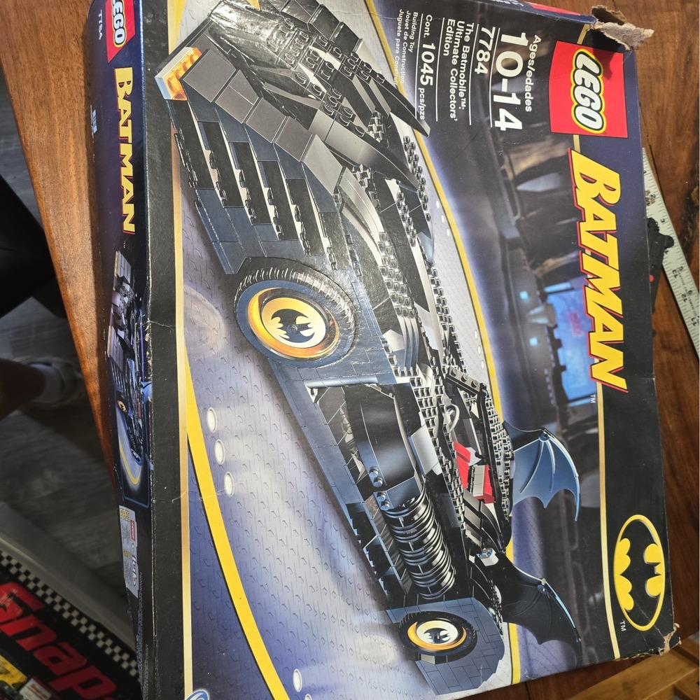 LEGO Batman: The Batmobile: Ultimate Collectors' Edition (7784)